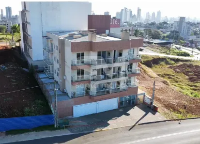 Apartamento com 2 Quartos para alugar, 91m² no Santa Maria, Chapecó