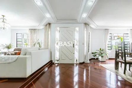 Casa com 3 Quartos à venda, 378m² no Bom Retiro, Curitiba