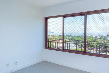 Apartamento com 3 Quartos à venda, 90m² no Cavalhada, Porto Alegre