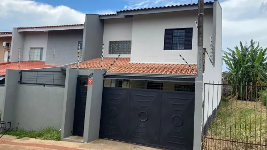 Sobrado com 4 Quartos à venda, 252m² no San Fernando, Londrina