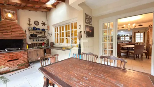 Casa de Condomínio com 4 Quartos à venda, 140m² no Bairro de Juquehy, São Sebastião