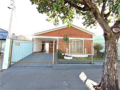 Casa com 3 Quartos à venda, 166m² no Jardim Floridiana (Vila Xavier), Araraquara