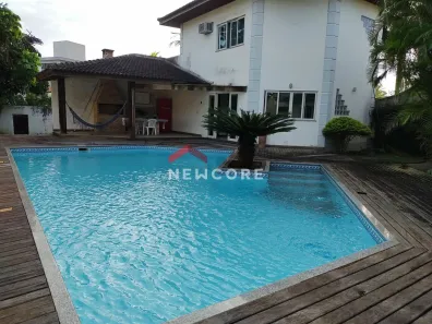 Casa com 4 Quartos à venda, 580m² no Camboinhas, Niterói