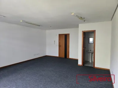 Sala Comercial para alugar, 48m² no Auxiliadora, Porto Alegre