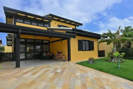 Casa com 4 Quartos à venda, 209m² no Barrio Flórida, Peruíbe