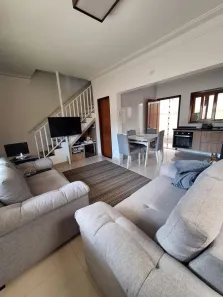 Casa com 2 Quartos à venda, 78m² no Jardim Tupanci, Barueri