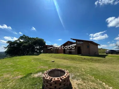 Fazenda/Sítio com 6 Quartos à venda, 200m² no Nogueira, Guararema