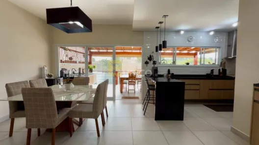 Casa com 3 Quartos à venda, 181m² no Marambaia, Vinhedo