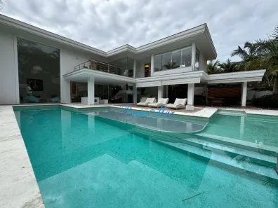 Casa de Condomínio com 6 Quartos à venda, 800m² no Jardim Acapulco, Guarujá