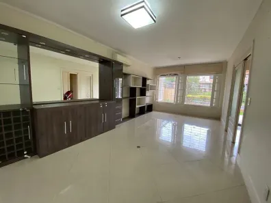 Casa com 4 Quartos à venda, 265m² no Chácara das Pedras, Porto Alegre