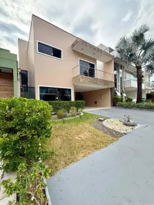 Casa de Condomínio com 3 Quartos à venda, 200m² no Aleixo, Manaus