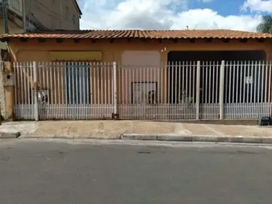 Casa com 3 Quartos à venda, 250m² no Jardim Imperial, Cuiabá
