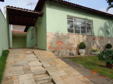 Casa com 3 Quartos à venda, 250m² no Cidade São Francisco, São Paulo