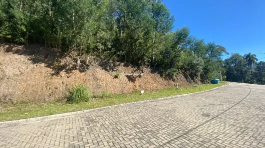 Lote/Terreno à venda, 652m² no Pórtico, Gramado