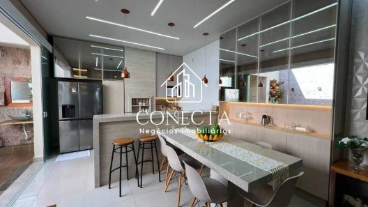Casa de Condomínio com 5 Quartos à venda, 140m² no Morada da Colina, Uberlândia
