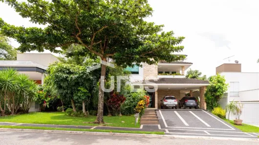Casa de Condomínio com 5 Quartos à venda, 343m² no Jardins Milão, Goiânia