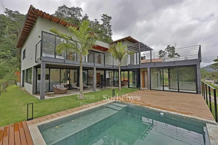 Casa de Condomínio com 4 Quartos à venda, 500m² no Itaipava, Petrópolis