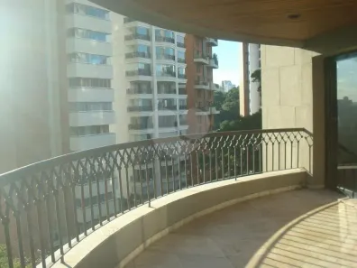 Apartamento com 4 Quartos à venda, 270m² no Vila Suzana, São Paulo