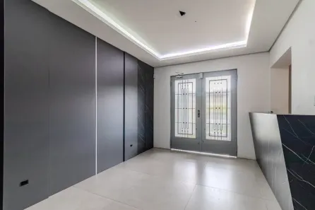 Imóvel Comercial com 5 Quartos para alugar, 400m² no Passo da Areia, Porto Alegre