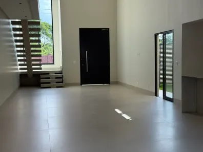 Sobrado com 4 Quartos à venda, 255m² no Jardins Capri, Senador Canedo