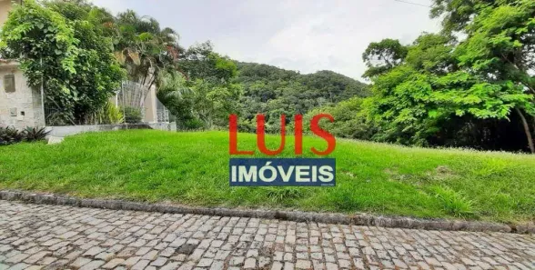 Lote/Terreno à venda, 700m² no Itaipu, Niterói