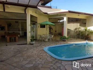 Casa com 3 Quartos à venda, 372m² no Sarandi, Porto Alegre