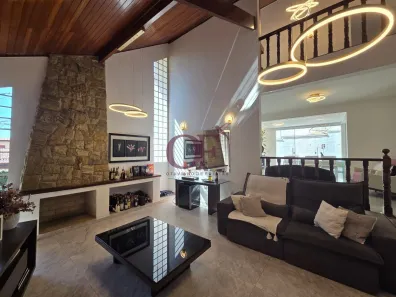 Sobrado com 4 Quartos à venda, 338m² no Caxambu, Jundiaí