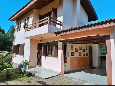 Casa com 3 Quartos à venda, 200m² no Colina Sorriso, Caxias do Sul