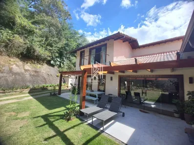 Casa de Condomínio com 4 Quartos à venda, 200m² no Nogueira, Petrópolis