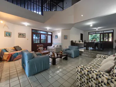 Casa com 3 Quartos à venda, 1000m² no Piatã, Salvador
