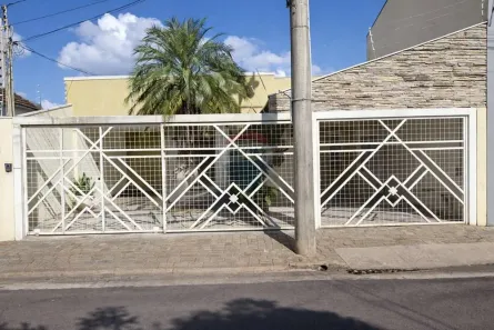 Casa com 4 Quartos à venda, 257m² no Centro, Lins