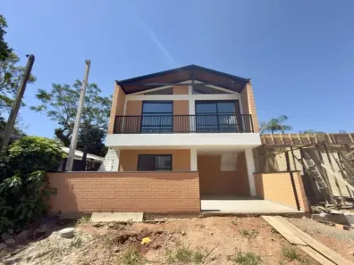 Sobrado com 2 Quartos à venda, 76m² no Guaratuba, Guaratuba