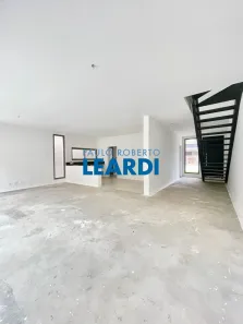 Casa de Condomínio com 3 Quartos à venda, 320m² no Tamboré, Santana de Parnaíba