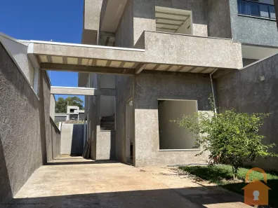 Sobrado com 3 Quartos à venda, 98m² no Conjunto Habitacional Governador Parigot de Souza, Campo Mourão