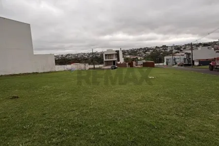 Lote/Terreno à venda, 126m² no Universitário, Cascavel