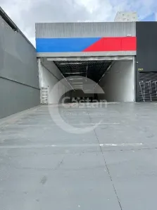 Galpão/Depósito/Armazém com 3 Quartos para alugar, 742m² no Vila Regente Feijó, São Paulo