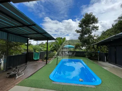 Fazenda/Sítio com 5 Quartos à venda, 1748m² no Belchior Central, Gaspar