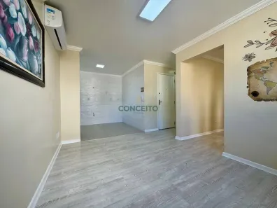Apartamento com 2 Quartos para alugar, 62m² no Capoeiras, Florianópolis