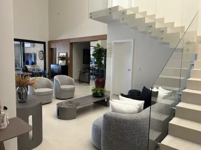 Sobrado com 4 Quartos à venda, 282m² no Loteamento Caribe, Palmas