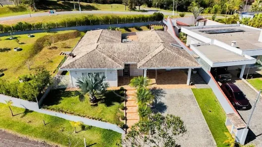 Casa de Condomínio com 3 Quartos à venda, 234m² no Centro, Embu-Guaçu