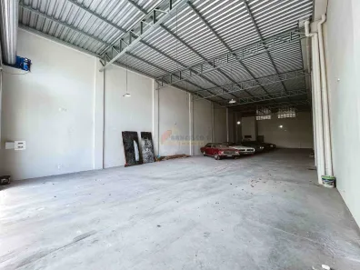 Galpão/Depósito/Armazém para alugar, 300m² no Vila Belo Horizonte, Divinópolis