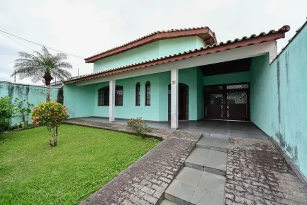 Sobrado com 3 Quartos à venda, 288m² no Bal Stella Maris, Peruíbe