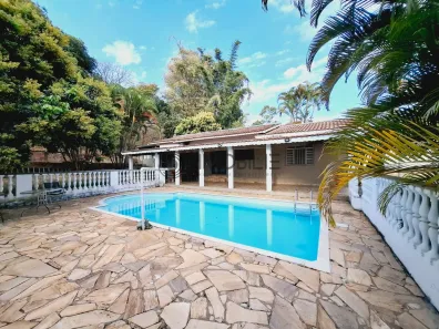 Fazenda/Sítio com 3 Quartos à venda, 178m² no Colinas de Indaiatuba, Indaiatuba