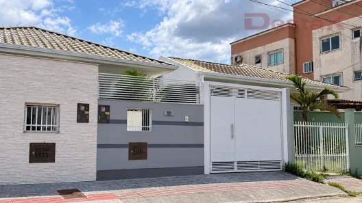 Casa com 2 Quartos à venda, 67m² no Forquilhas, São José