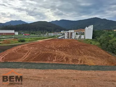 Lote/Terreno à venda, 12857m² no Monte Alegre, Camboriú