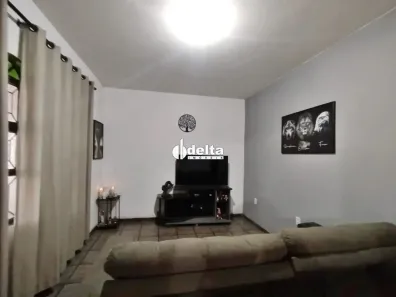 Casa com 4 Quartos à venda, 150m² no Planalto, Uberlândia