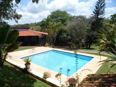 Fazenda/Sítio com 6 Quartos à venda, 460m² no , Betim
