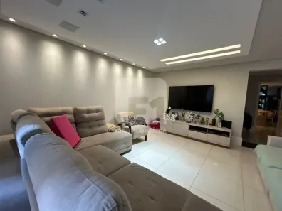 Apartamento com 3 Quartos à venda, 154m² no Agronômica, Florianópolis