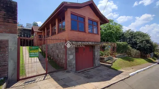 Casa com 3 Quartos à venda, 326m² no Primavera, Novo Hamburgo