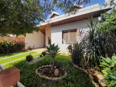 Casa de Condomínio com 4 Quartos para alugar, 200m² no Vila das Jabuticabeiras, Taubaté